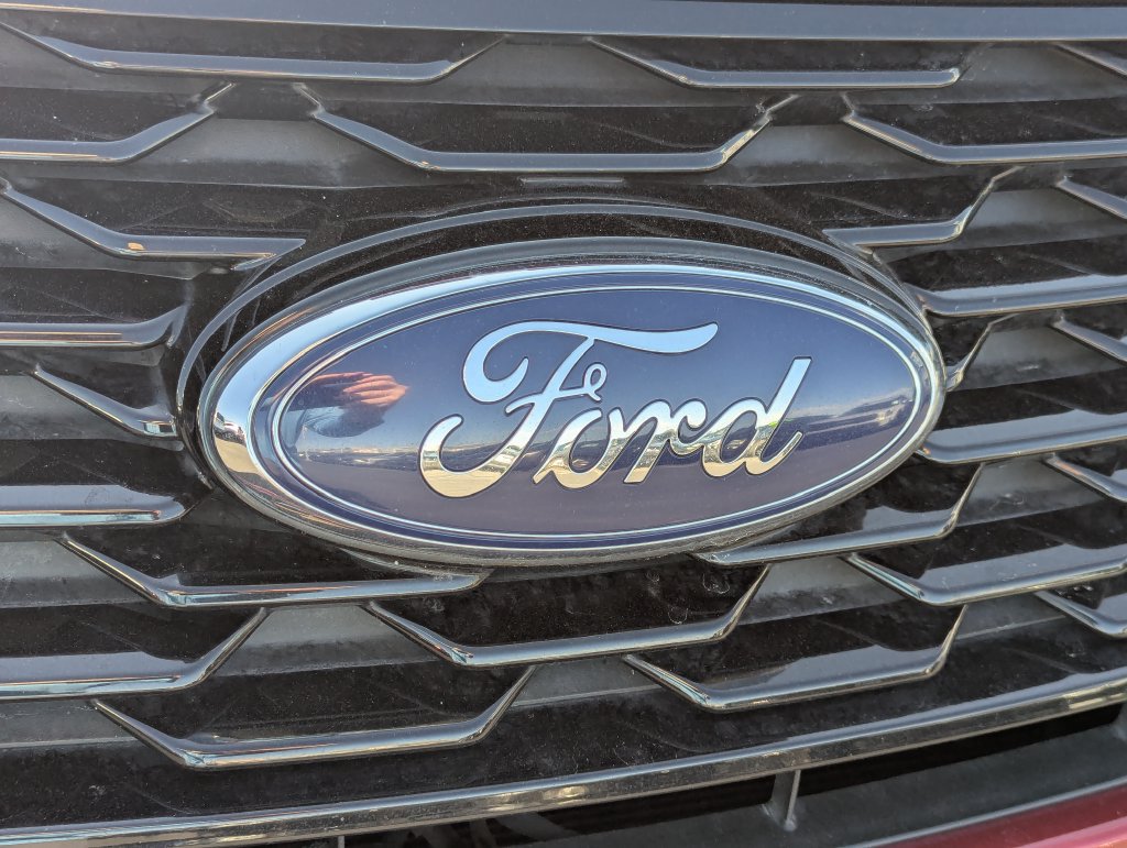 Used 2019 Ford Explorer Sport w/ Equipment Group 401A AWD/4WD image 11