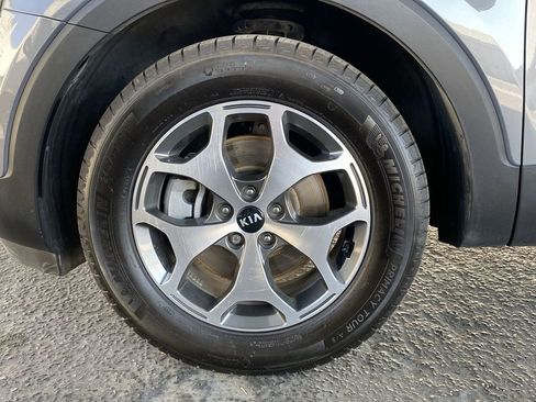 Used 2021 Kia Telluride EX w/ Towing Package image 33