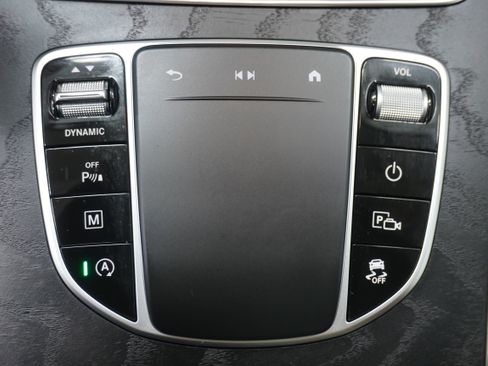 Used 2022 Mercedes-Benz GLC 300 image 21