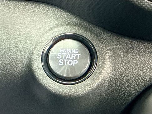 New 2026 Hyundai Venue SEL image 9