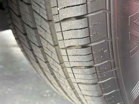 Used 2019 Ford Edge SEL w/ Equipment Group 201A image 97