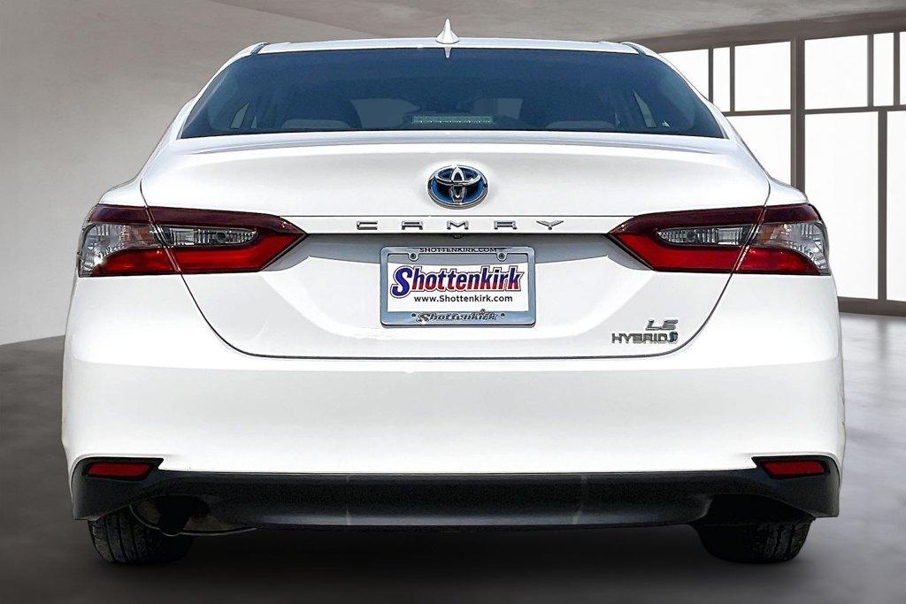 Used 2021 Toyota Camry LE w/ Audio Upgrade Package FWD image 5