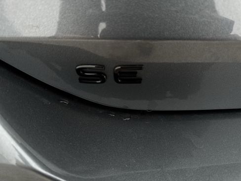 New 2026 Volkswagen Tiguan SE R-Line image 32