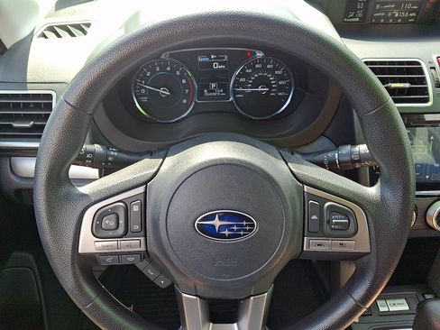 Used 2017 Subaru Forester 2.5i Premium AWD/4WD image 18