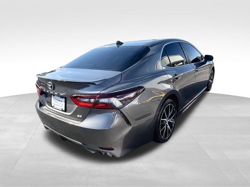 Used 2024 Toyota Camry SE w/ Convenience Package FWD image 8