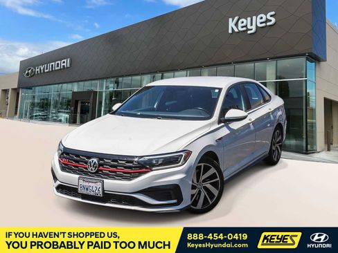 Used 2019 Volkswagen Jetta GLI FWD image 1