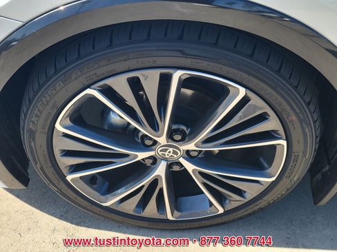 Used 2023 Toyota Prius XLE image 9