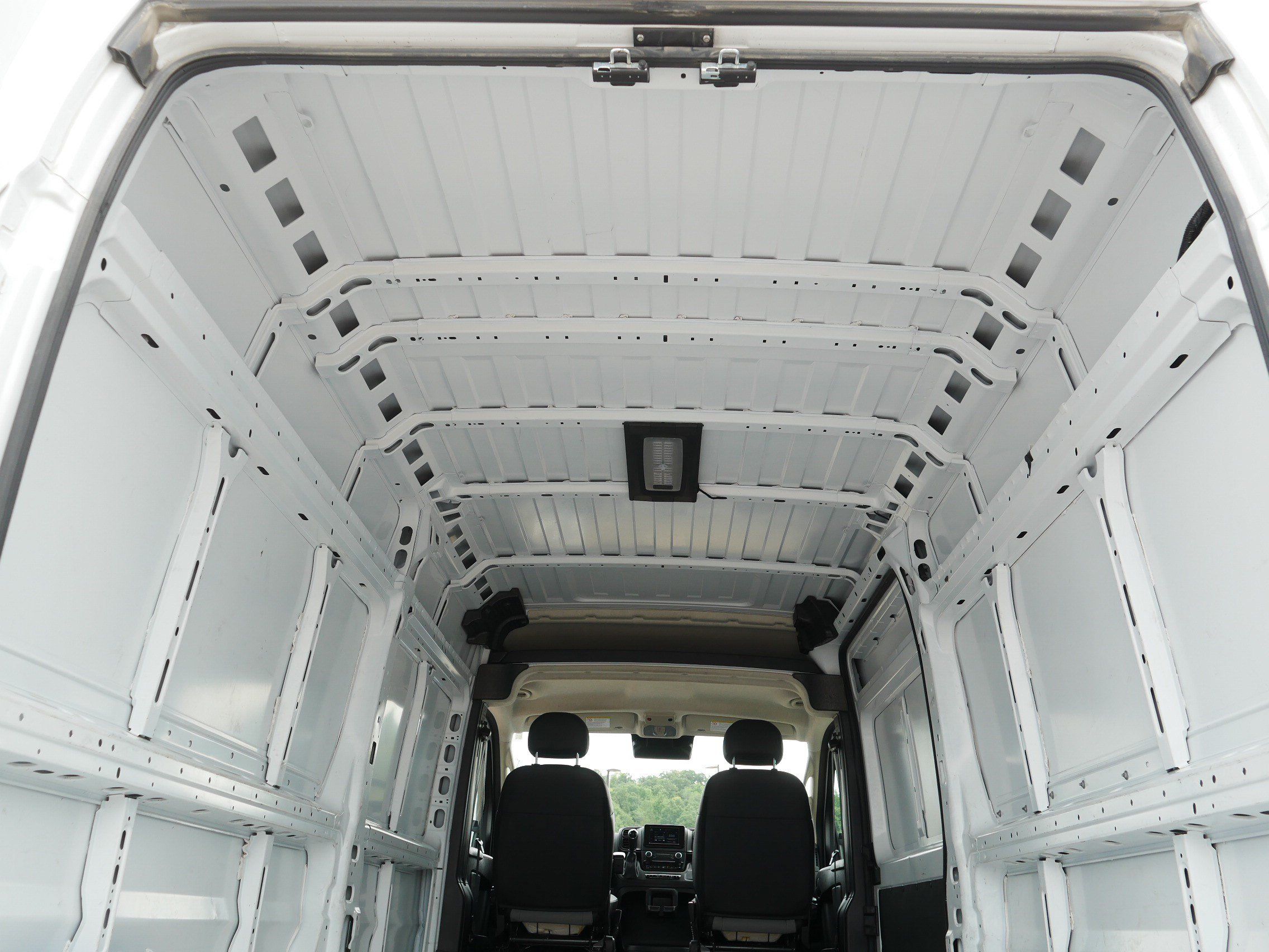 Used 2024 RAM ProMaster 2500 w/ Convenience Group FWD image 40