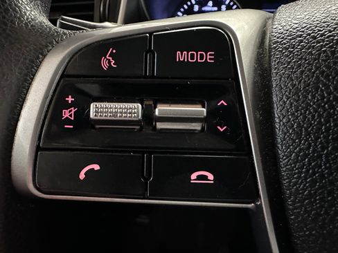 Used 2019 Kia Sorento LX image 52