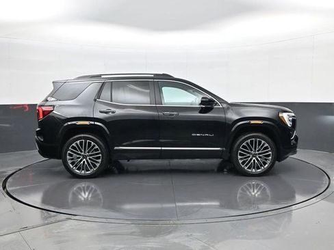 Used 2026 GMC Terrain Denali w/ LPO, Floor Liner Package image 4