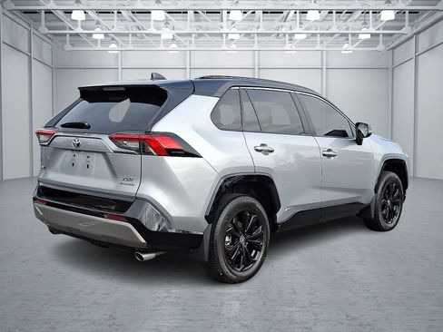 Used 2024 Toyota RAV4 XSE image 6