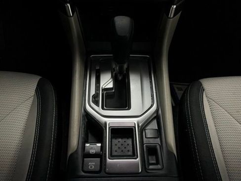 Used 2021 Subaru Forester Base image 25