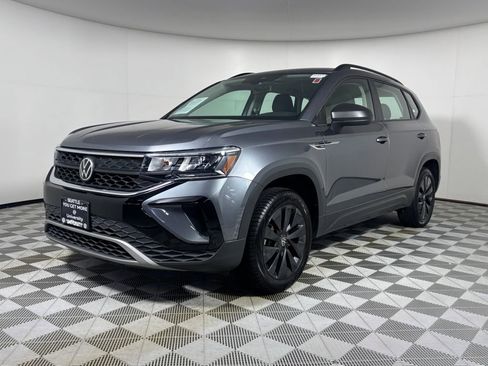 Used 2022 Volkswagen Taos S w/ IQ Drive S Package image 3