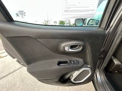 Used 2018 Jeep Renegade Sport w/ Power & Air Group AWD/4WD image 30