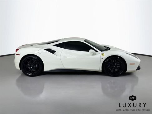 Used 2016 Ferrari 488 GTB image 3