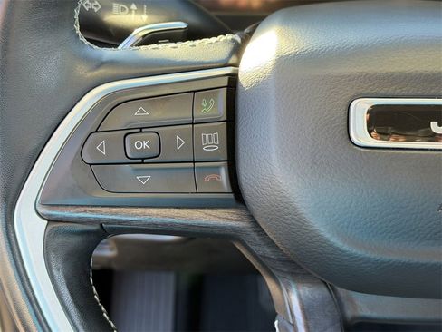 Used 2021 Jeep Grand Cherokee L Limited image 11