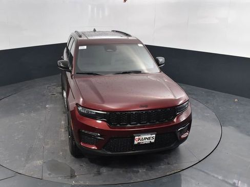New 2025 Jeep Grand Cherokee Limited w/ Black Appearance Package AWD/4WD image 42