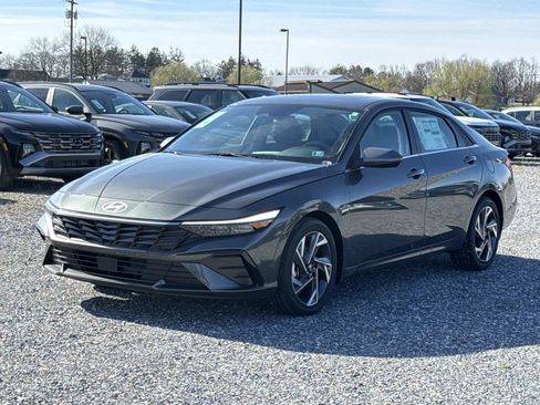 New 2026 Hyundai Elantra Limited image 16