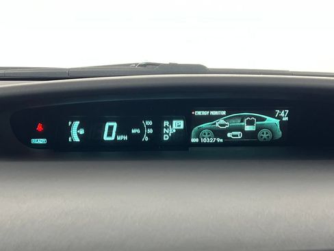 Used 2013 Toyota Prius Three w/ Solar Roof Pkg FWD image 18
