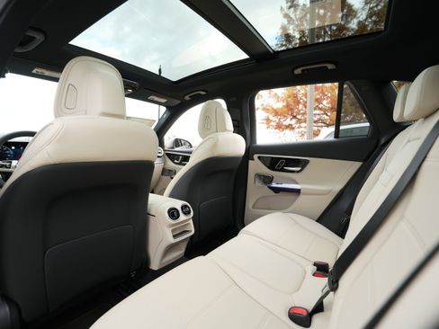 New 2026 Mercedes-Benz GLC 300 4MATIC image 42