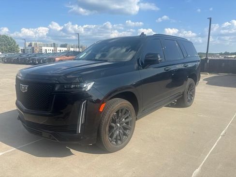 Certified 2024 Cadillac Escalade Sport Platinum w/ LPO, ONYX Package AWD/4WD image 1