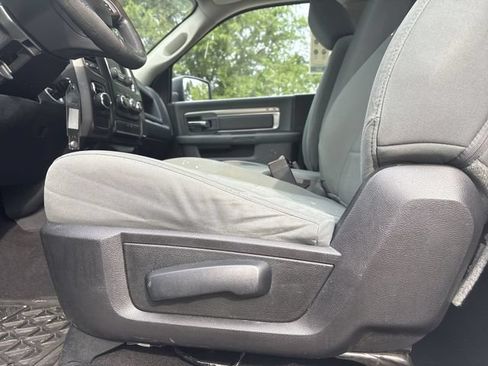 Used 2018 RAM 1500 Express RWD image 12