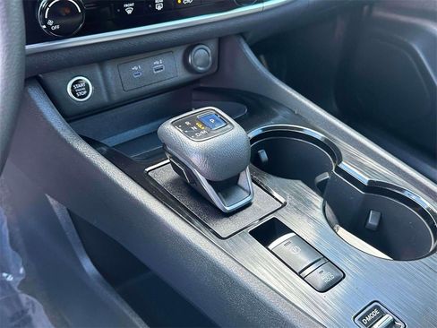 Certified 2021 Nissan Rogue S image 29