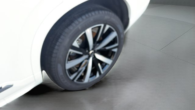 Certified 2025 Volvo XC90 B5 Core AWD/4WD image 13