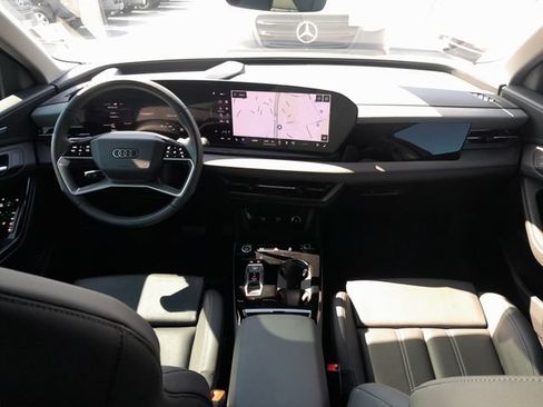 Used 2025 Audi Q6 e-tron Premium Plus w/ Premium Plus AWD/4WD image 17