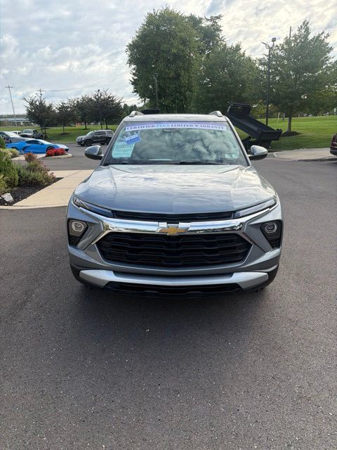 Used 2024 Chevrolet TrailBlazer LT w/ LT Cold Weather Package AWD/4WD image 3