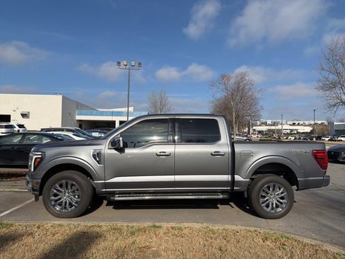 Used 2024 Ford F150 Lariat w/ FX4 Off-Road Package image 3