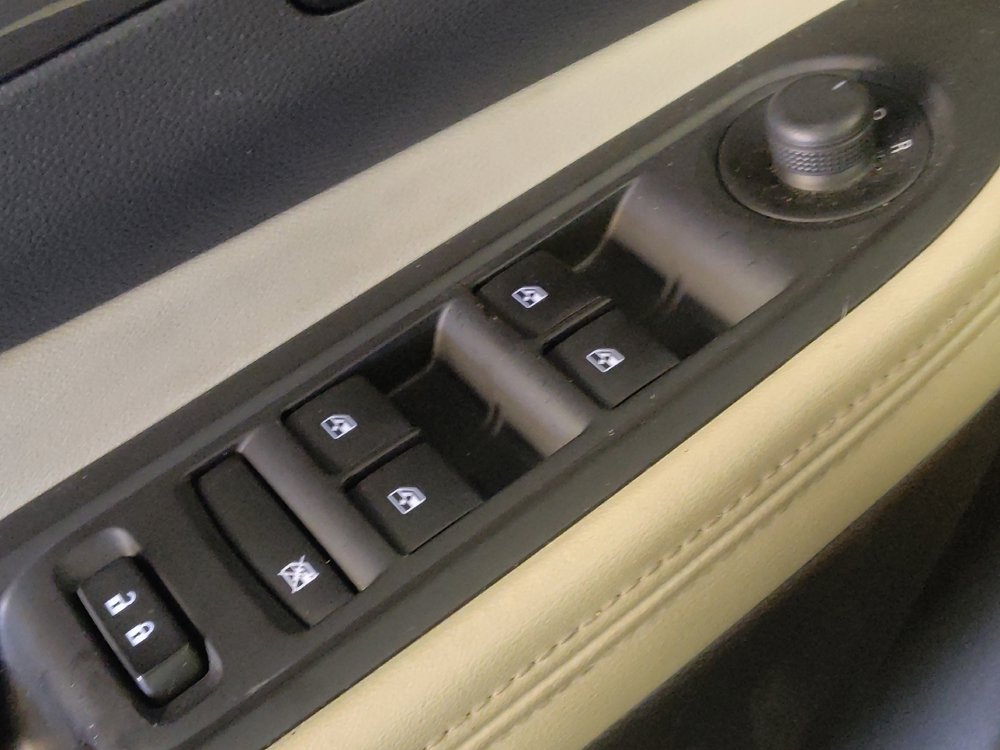 Used 2019 Buick Encore Preferred w/ Safety Package FWD image 27
