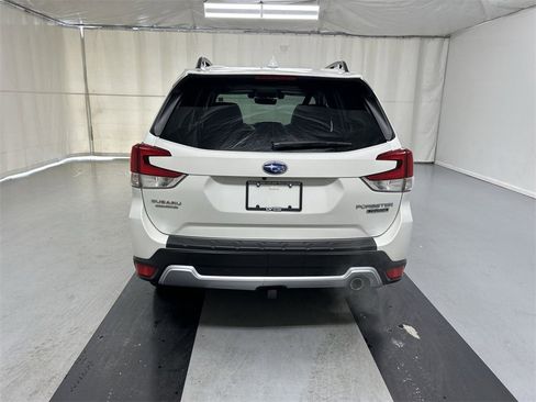 Used 2021 Subaru Forester Touring image 22