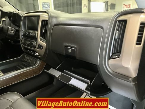 Used 2018 GMC Sierra 3500 Denali w/ Duramax Plus Package AWD/4WD image 42