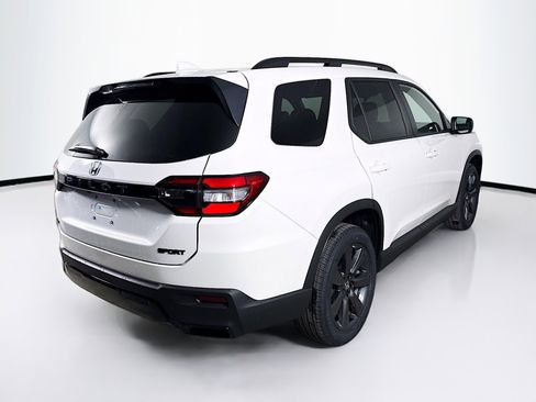 New 2026 Honda Pilot Sport image 32