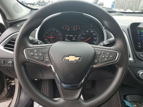 Used 2023 Chevrolet Malibu LS image 14