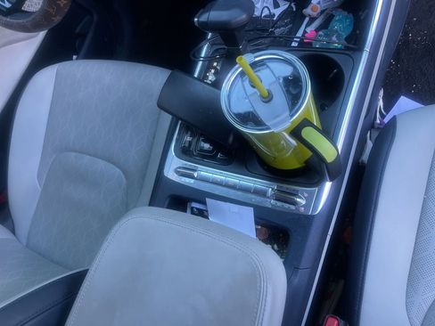 Used 2025 Kia Carnival SX image 22