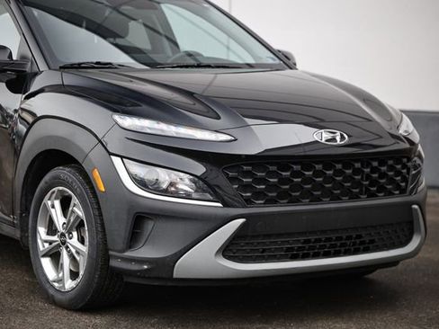 Used 2023 Hyundai Kona SEL image 2