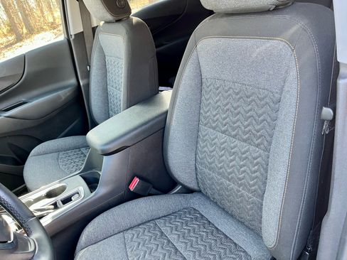 Used 2024 Chevrolet Equinox LT w/ LPO, Floor Liner Package image 9