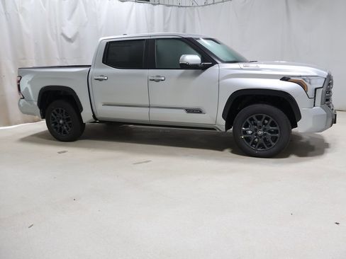 New 2026 Toyota Tundra Platinum AWD/4WD image 6