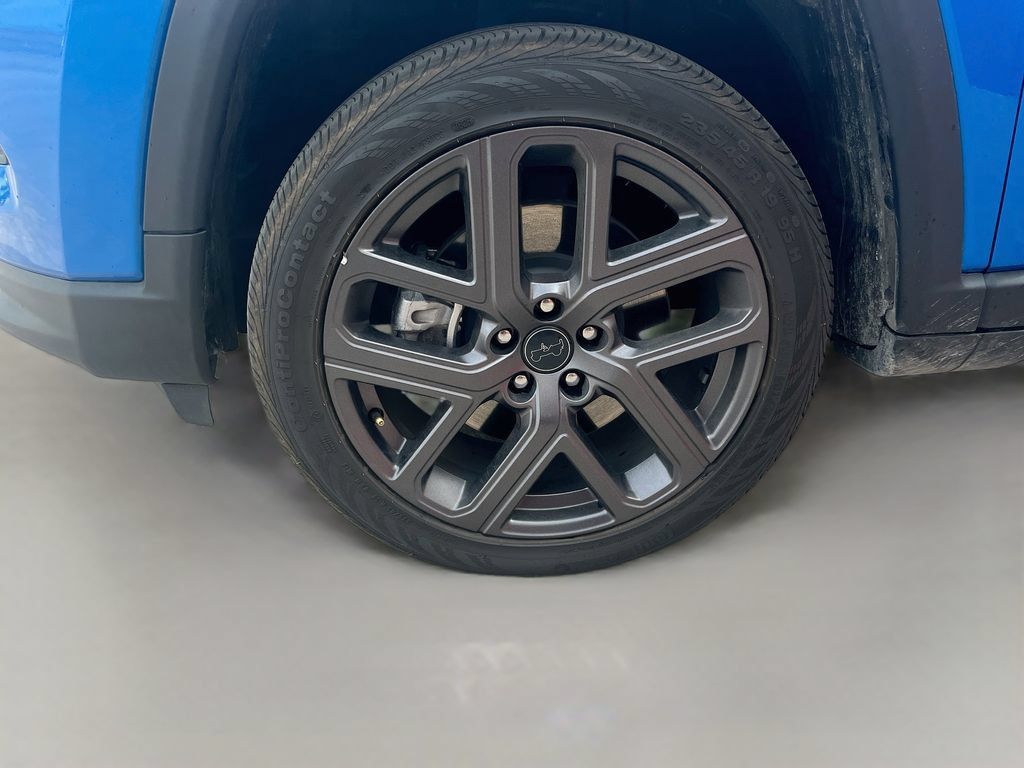 Used 2026 Jeep Compass Limited AWD/4WD image 30