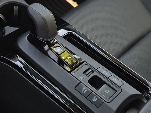 Certified 2026 Toyota Prius Plug-In Hybrid FWD image 22