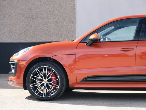 Used 2022 Porsche Macan GTS AWD/4WD image 7