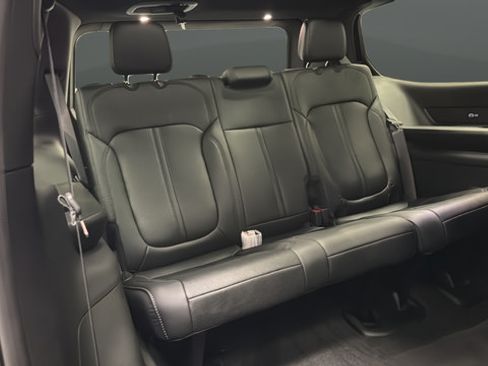 New 2026 Jeep Grand Wagoneer Limited AWD/4WD image 24