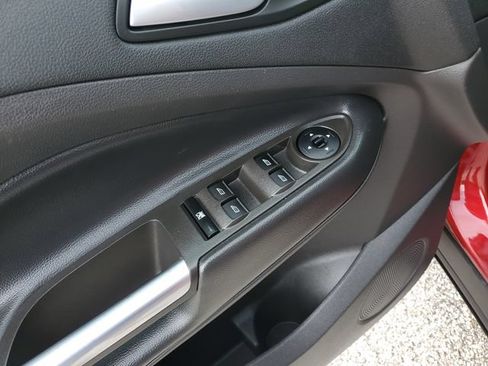 Used 2018 Ford Escape SE w/ SE Sync 3 Package AWD/4WD image 26
