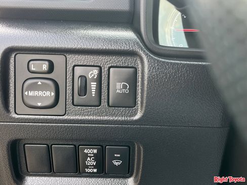 Certified 2023 Toyota 4Runner TRD Off-Road Premium w/ Moonroof Package AWD/4WD image 33