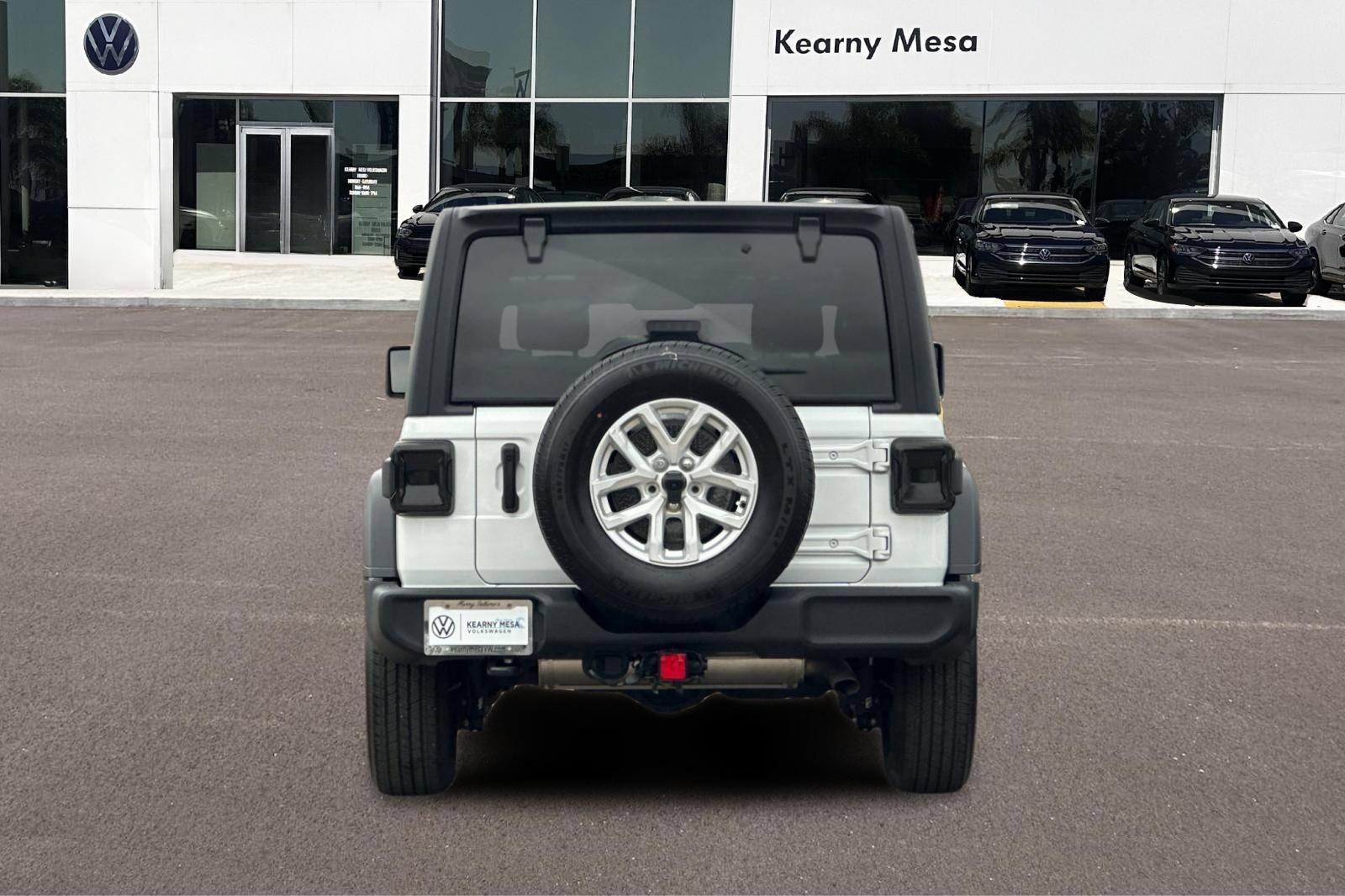 Used 2023 Jeep Wrangler Sport AWD/4WD image 5