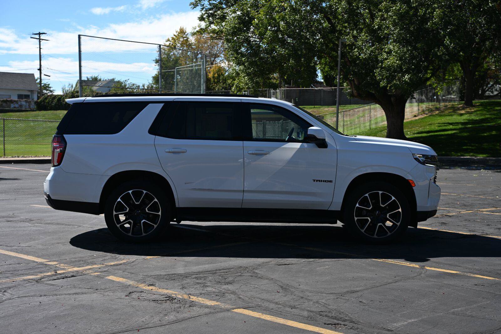 Used 2021 Chevrolet Tahoe RST w/ Luxury Package AWD/4WD image 6