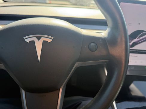 Used 2019 Tesla Model 3 Standard Range Plus image 18