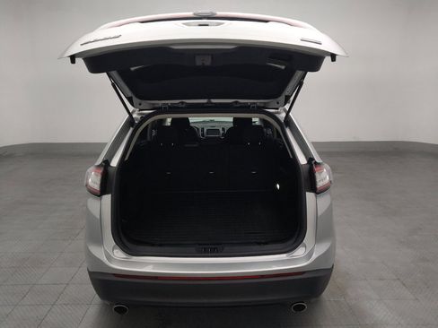 Used 2016 Ford Edge SE AWD/4WD image 29